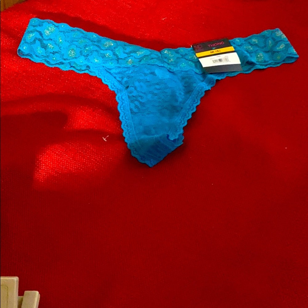 Size 6 lace thong